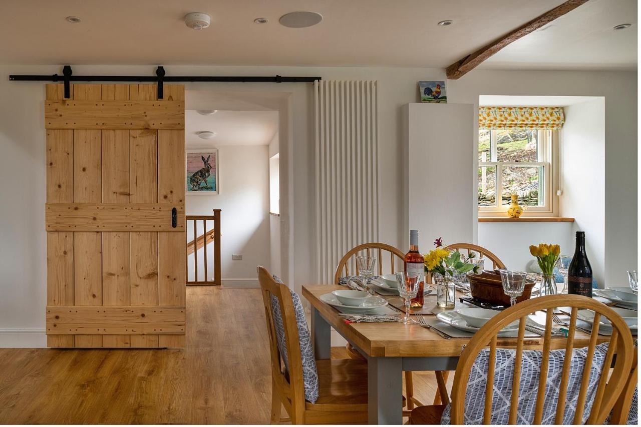 Finest Retreats - Moelis Granary - Luxury Cottage With Hot Tub Llandrillo エクステリア 写真